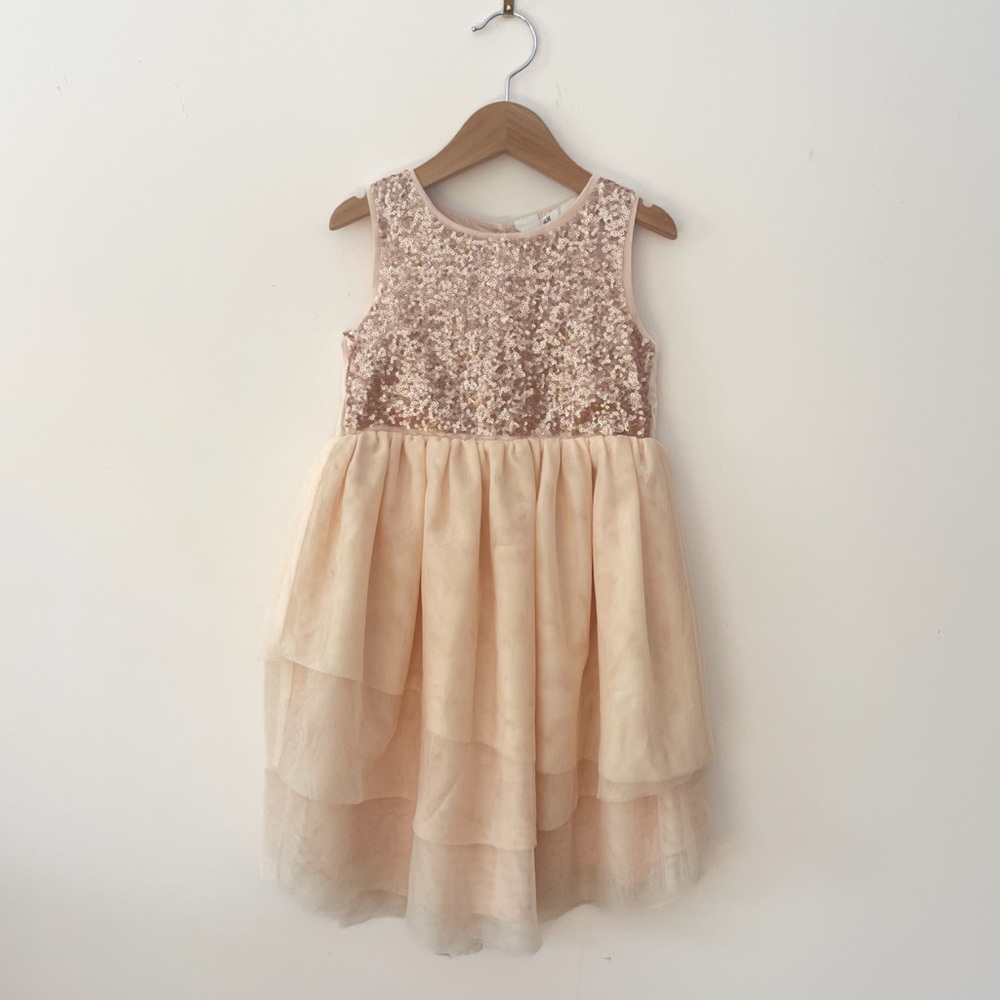 EUC Soft Blush Champagne Layered Tulle Sequin Party Dress